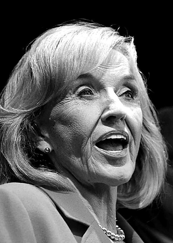 25P I love jerking off to Conservative Jan Brewer's face (2)