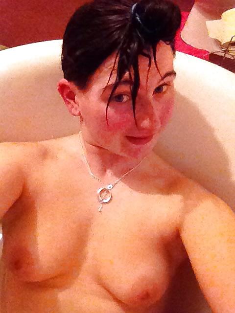 17P Gf bath time pics