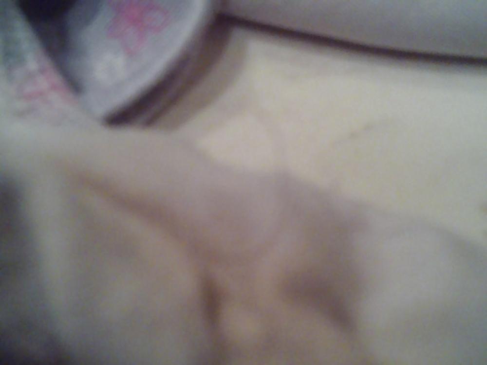 12P My bra and panties and a cumm shot