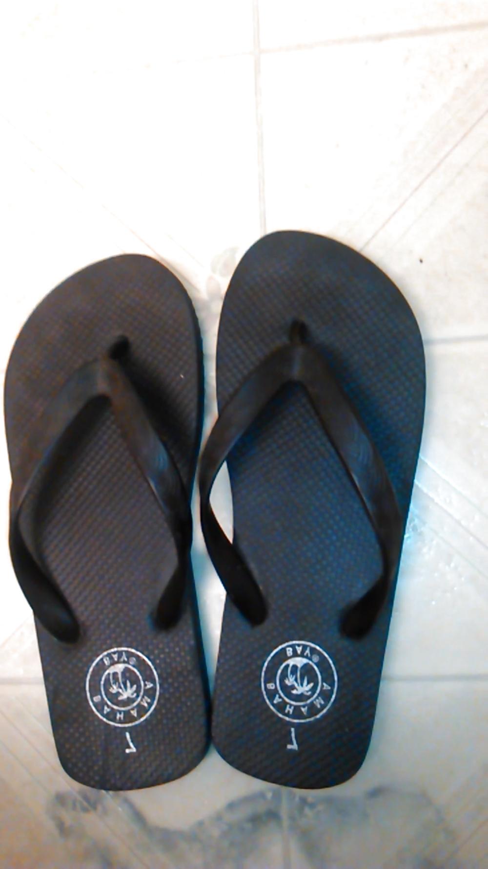 6P Cum on my own sandals!