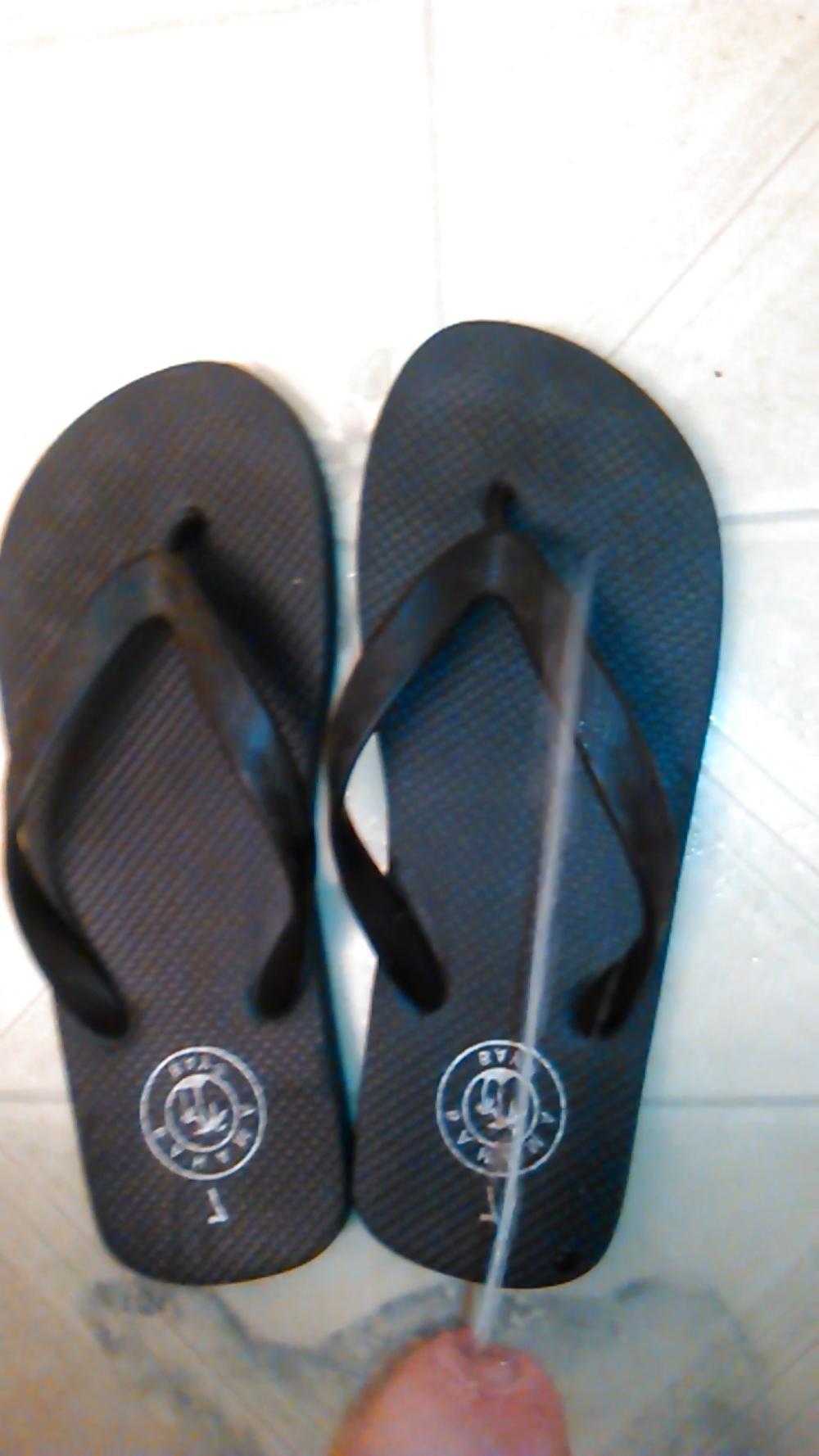 6P Cum on my own sandals!