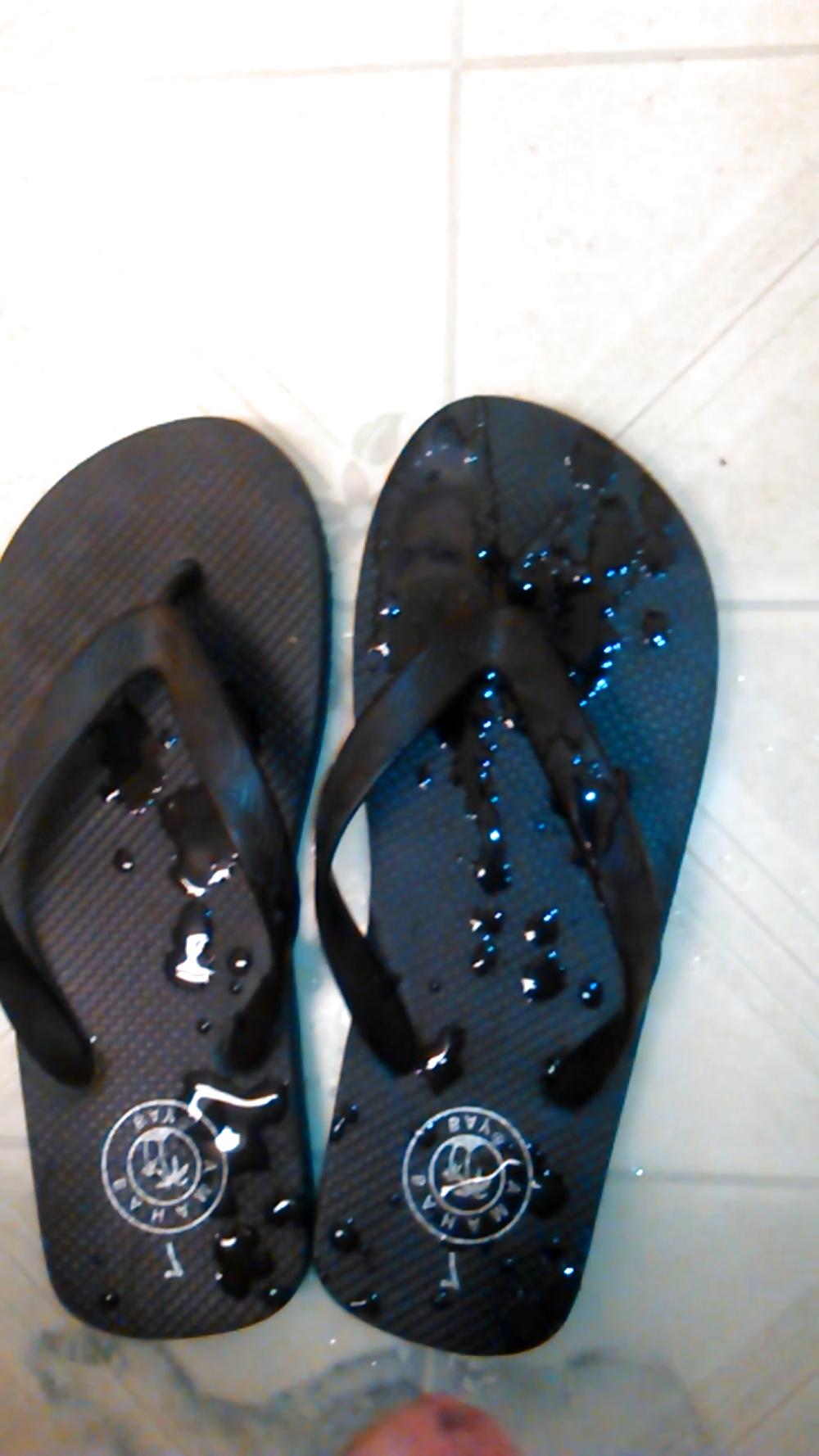 6P Cum on my own sandals!