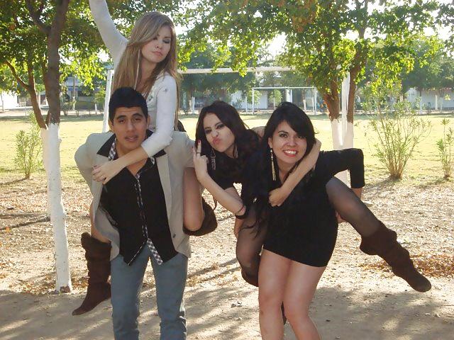 25P Mexican in pantyhose and pantimedias