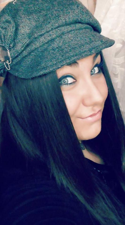 10P Federica - Chubby Tease With An Amazing Pair Of Eyes 