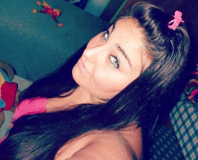 10P Federica - Chubby Tease With An Amazing Pair Of Eyes 