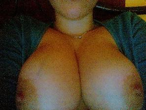 25P Hot pussies from Greek chat room !!!