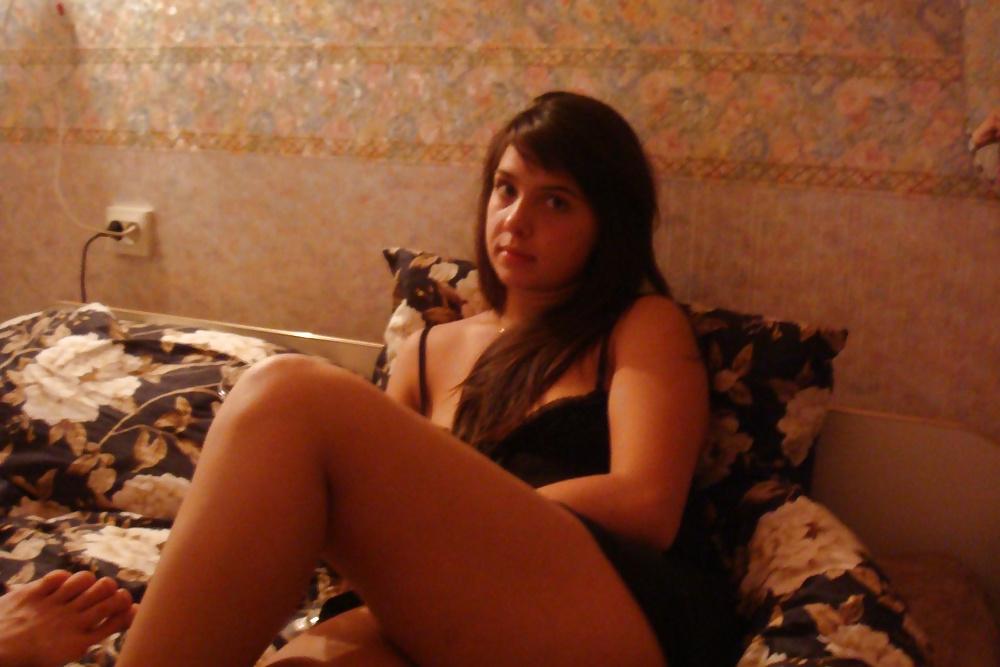 25P Beautiful teen amateur 