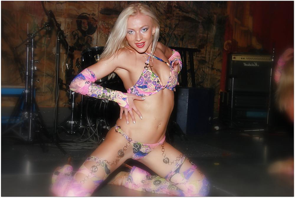 25P Pretty Moscow Dancer Yulia - Part 1 (At work)