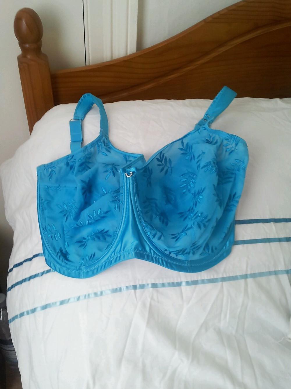24P Used G cup bra