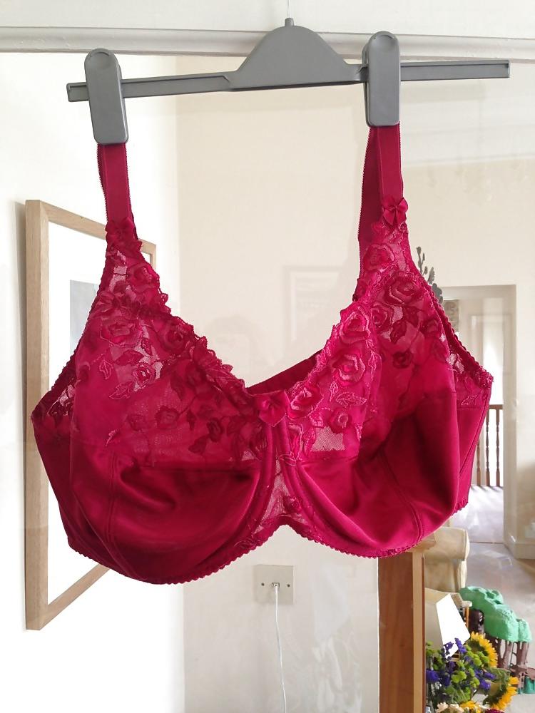 24P Used G cup bra