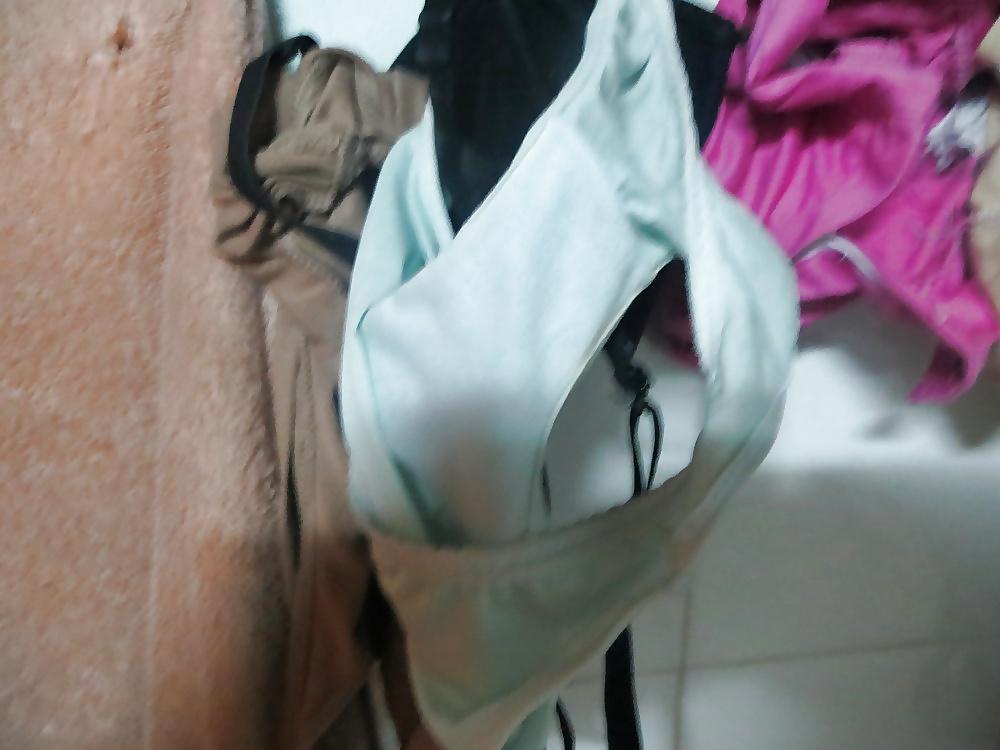 8P My Bhabhi's bra nd panties (sister in law)
