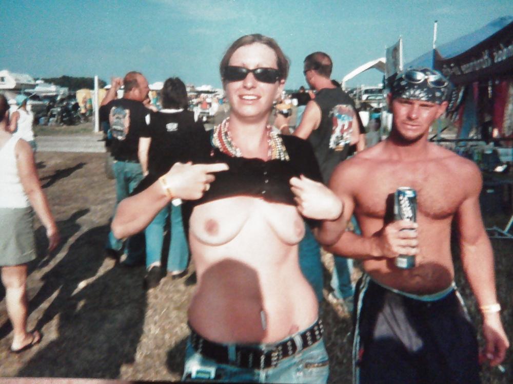 25P Weitere Biker-Party-Bilder