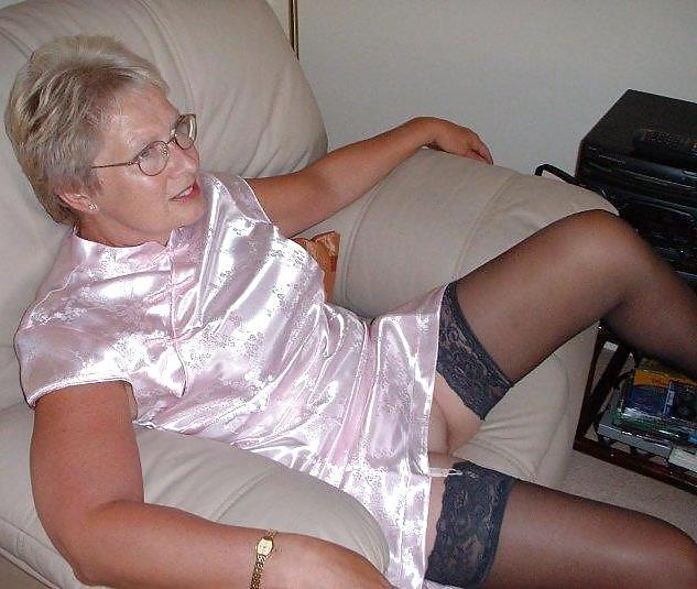 18P My neighbour only pops round 2 tease