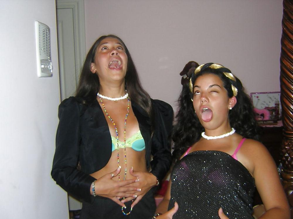 20P Bra Babes 148