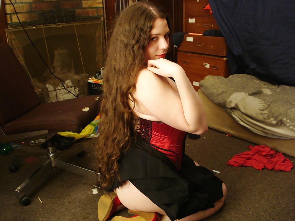 25P Busty Stella So Loves to Tease