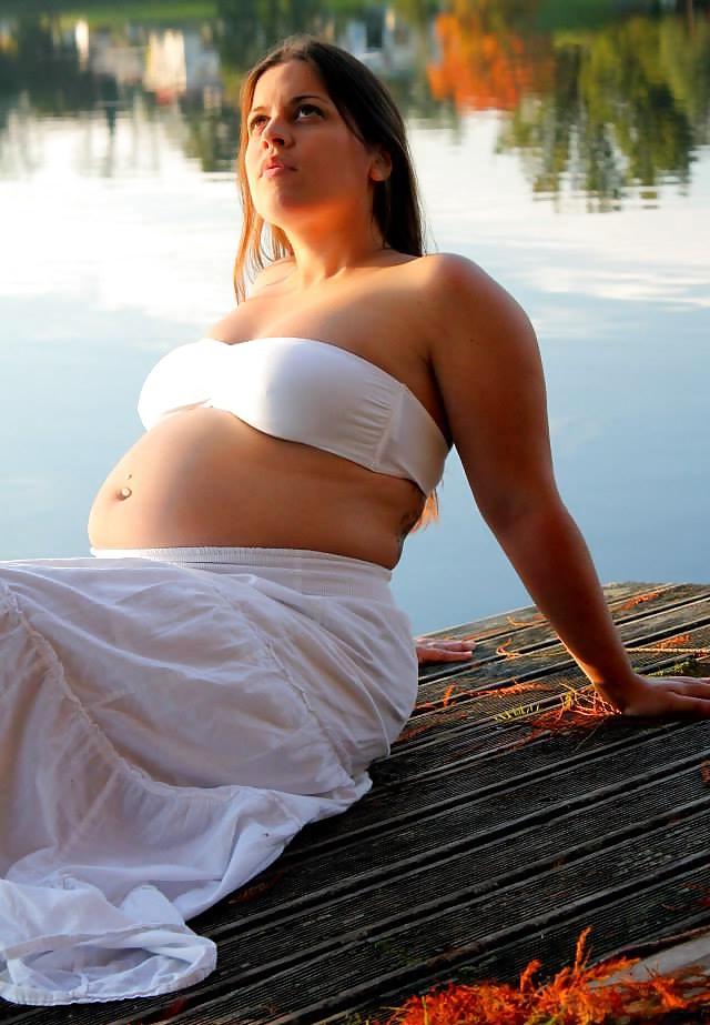 25P Emmeline enceinte-pregnant 