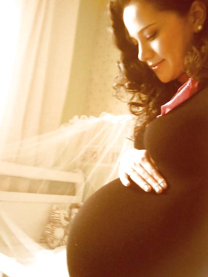 25P Enceinte - Pregnant 20