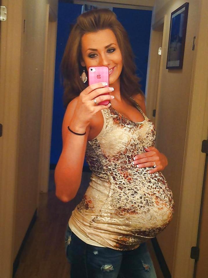 25P Enceinte - Pregnant 20