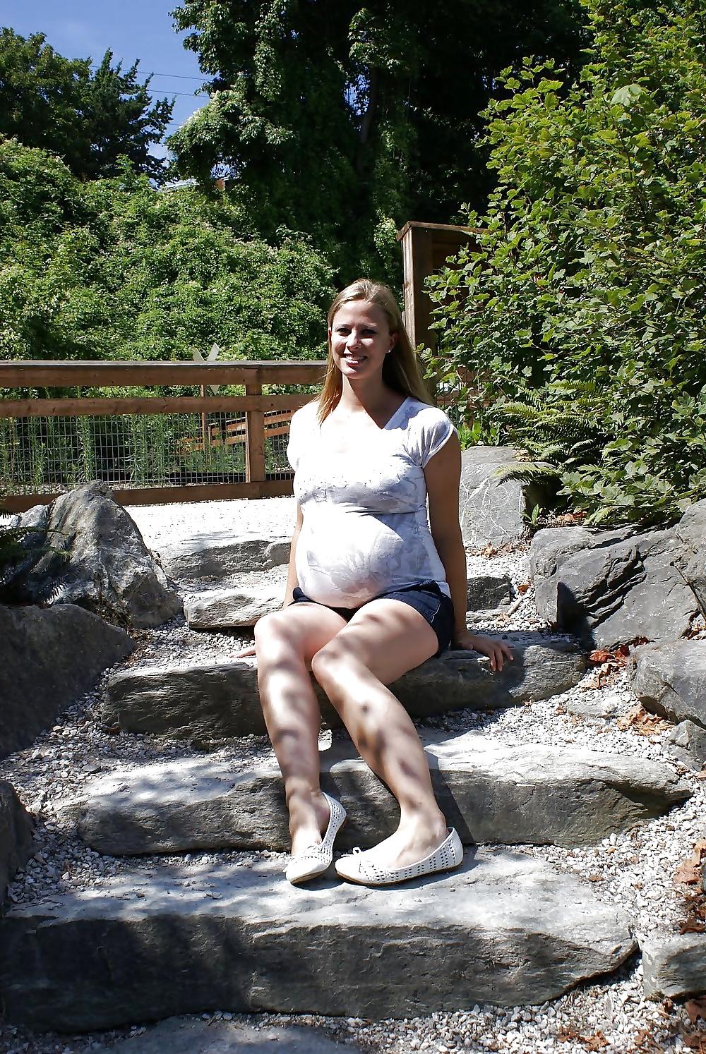 25P Enceinte - Pregnant 20