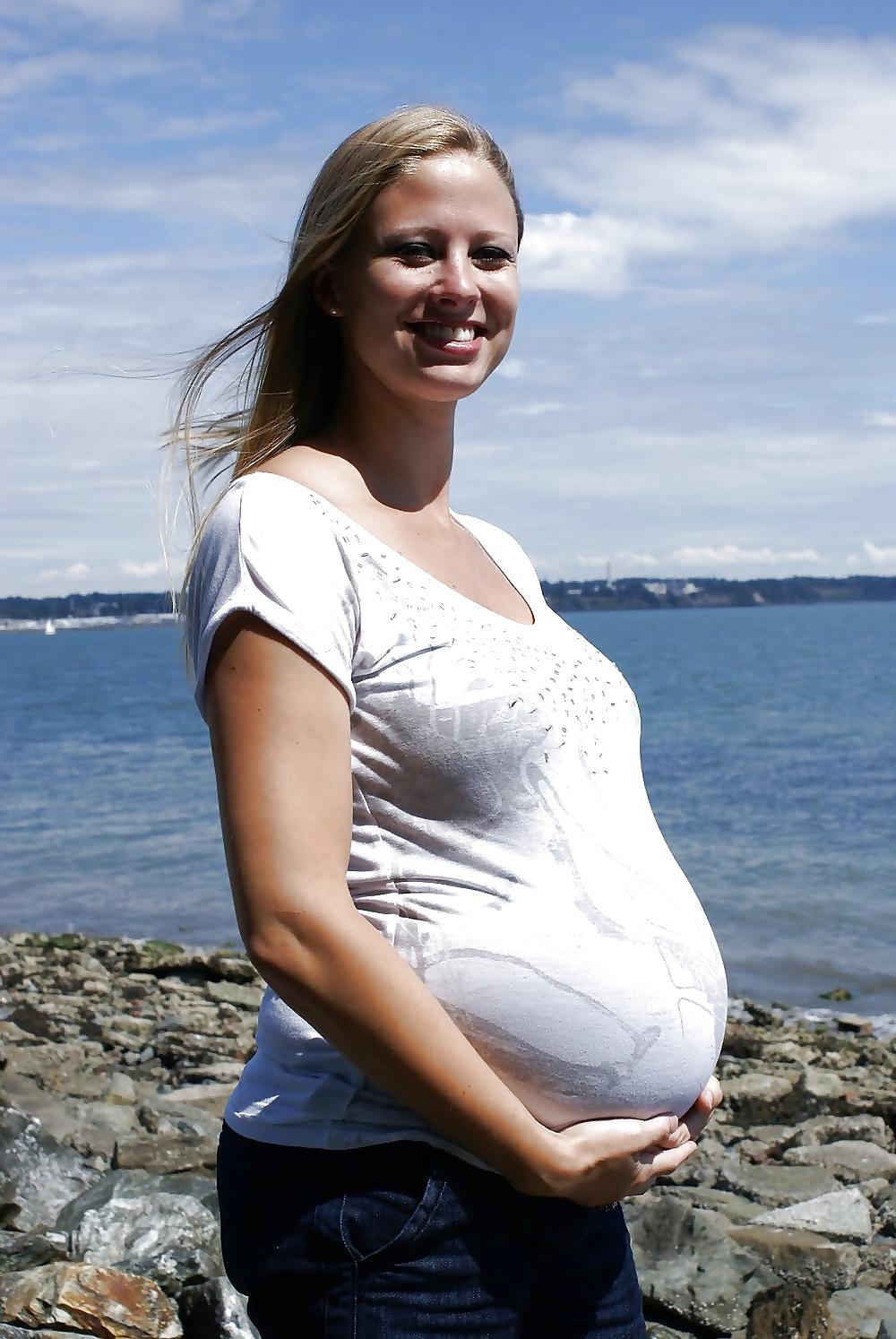 25P Enceinte - Pregnant 20