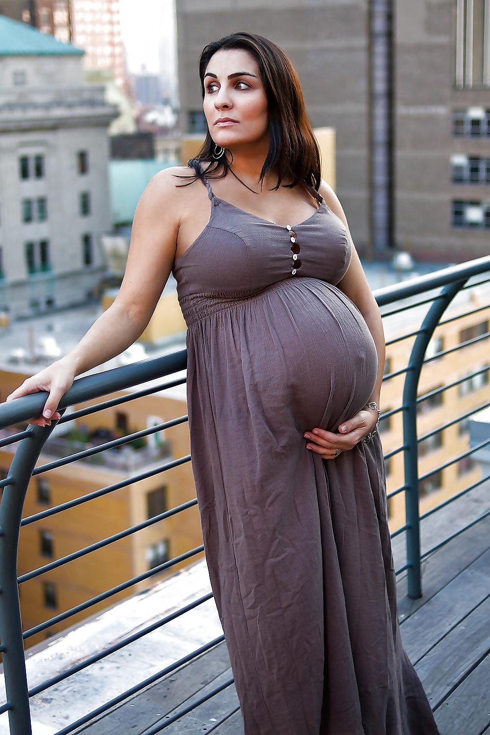 25P Enceinte - Pregnant 20