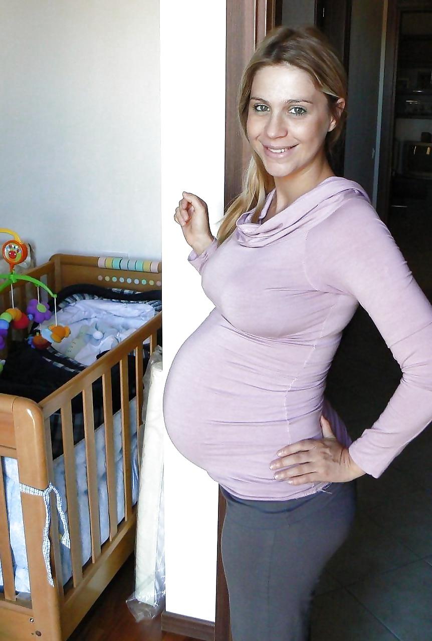 25P Enceinte - Pregnant 20