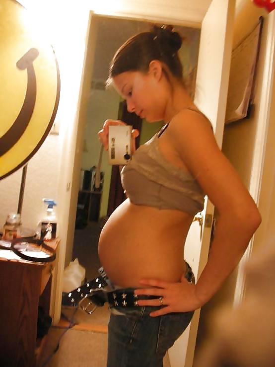 25P Enceinte - Pregnant 22