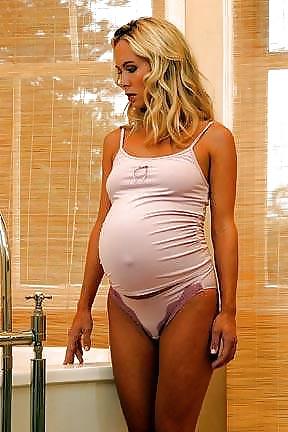 25P Enceinte - Pregnant 24