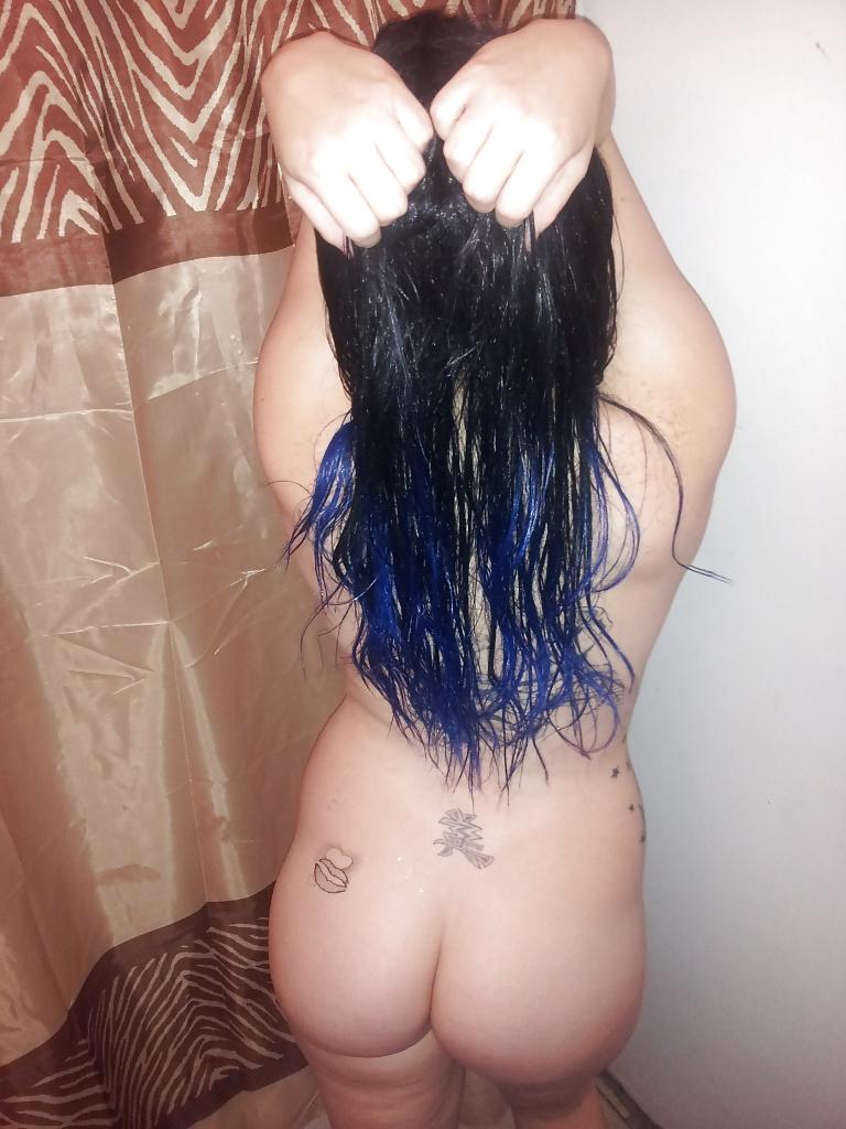 25P Private pictures found on photobucket #10