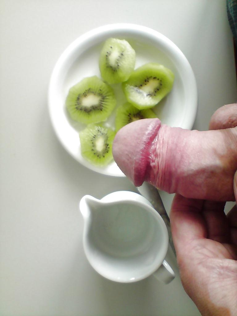 17P Secretly cum on the eat  