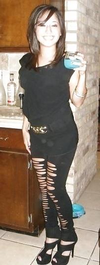 25P Slutty friends to cum on