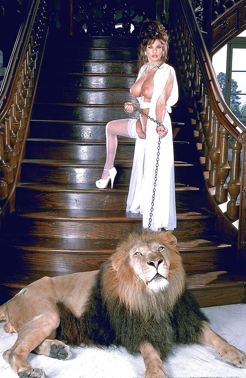 25P Teri Weigel & a big pussy