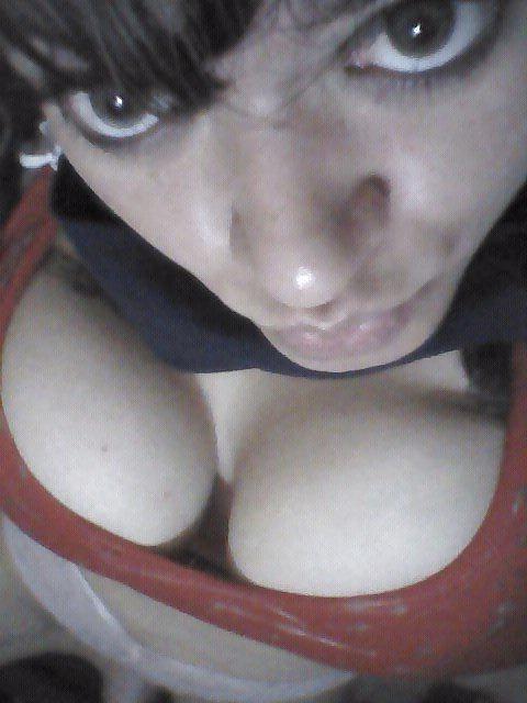 7P Mix of latin MILFS and Teens!
