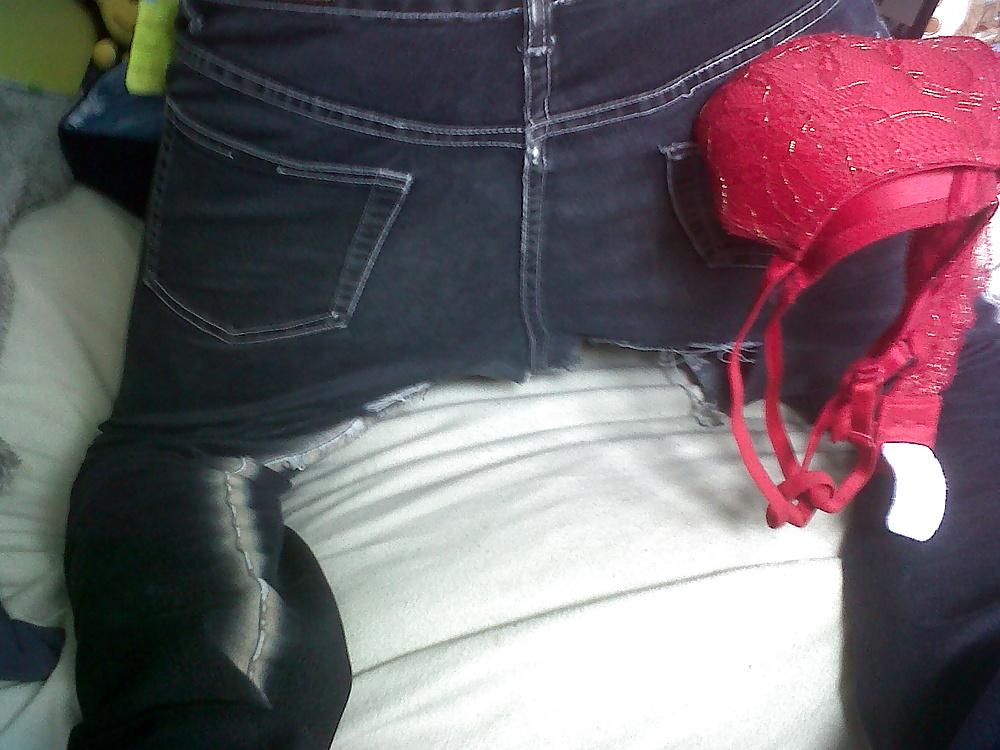 23P Fun with bra 36D and tight jeans