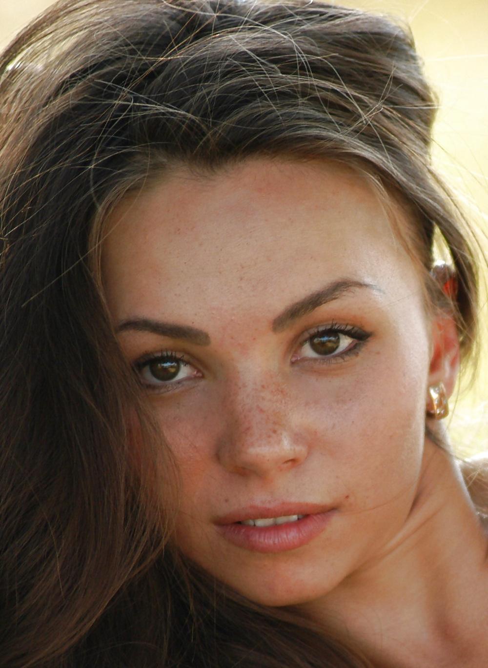 25P Teen faces 3