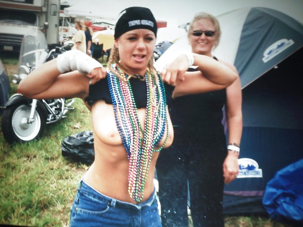 25P More biker party pics