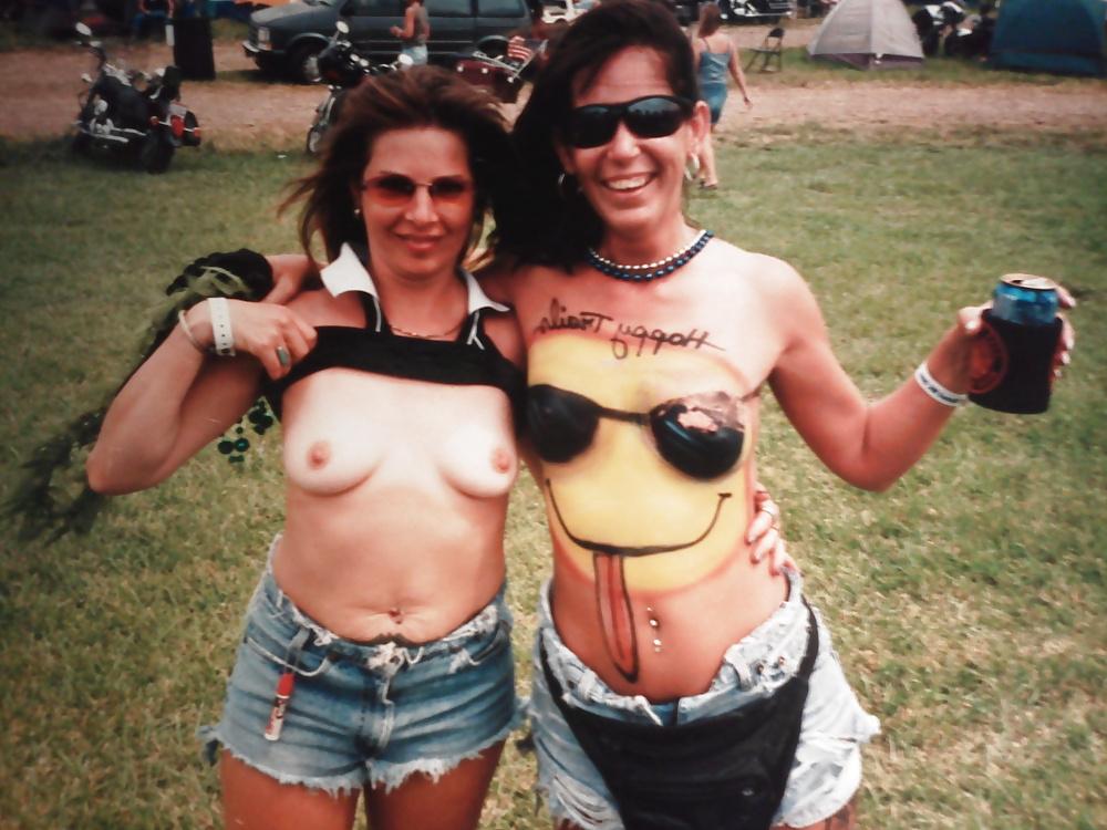 25P More biker party pics
