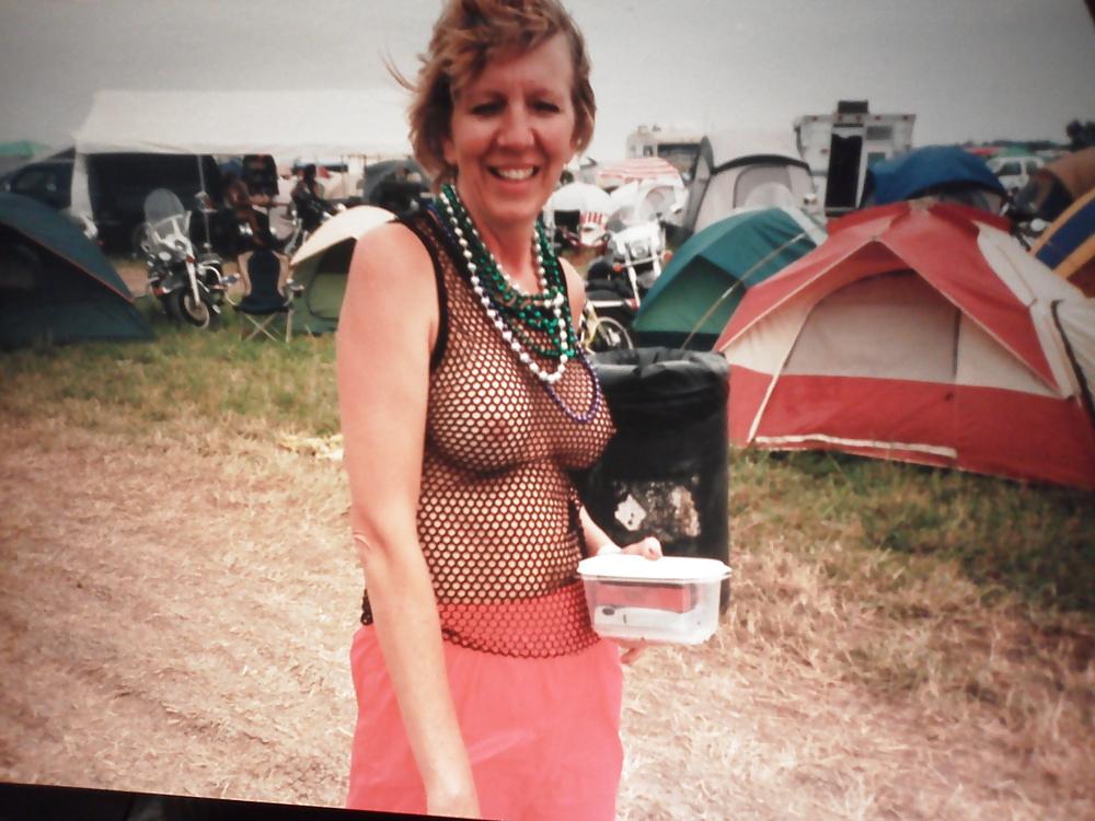 25P More biker party pics
