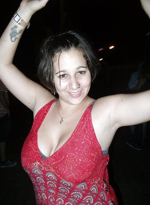 25P GILF (IV)