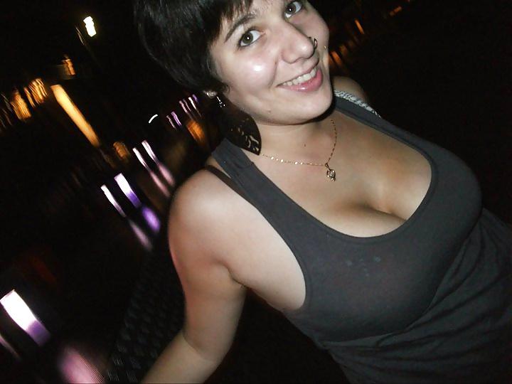 25P GILF (IV)