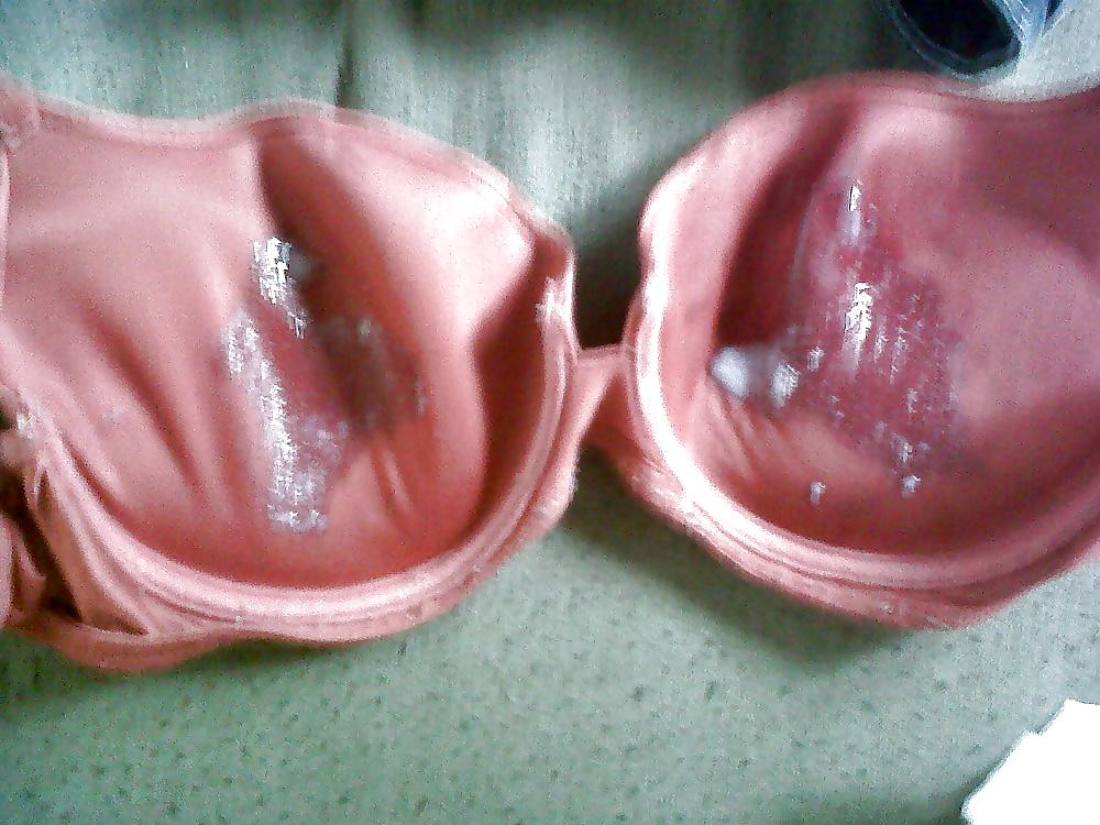 10P Cum in bra 36 C and D