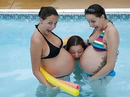 20P Pregnant and bikini 2.