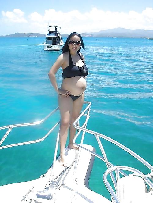 20P Pregnant and bikini 2.