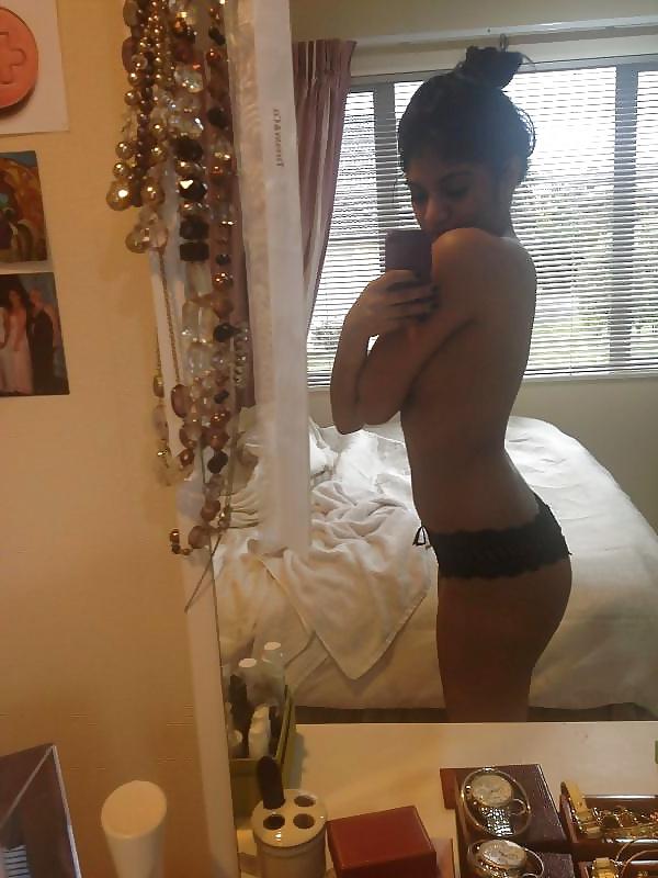 16P Pretty indian babe , comment her 