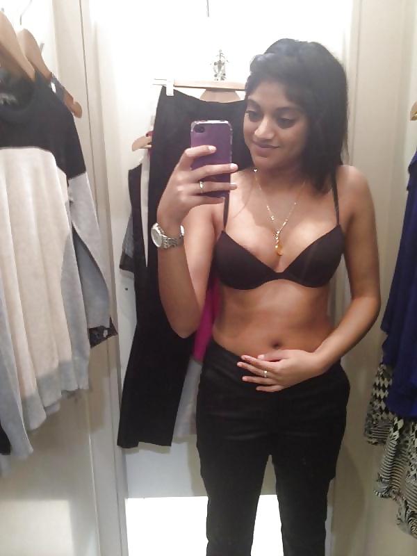16P Pretty indian babe , comment her 
