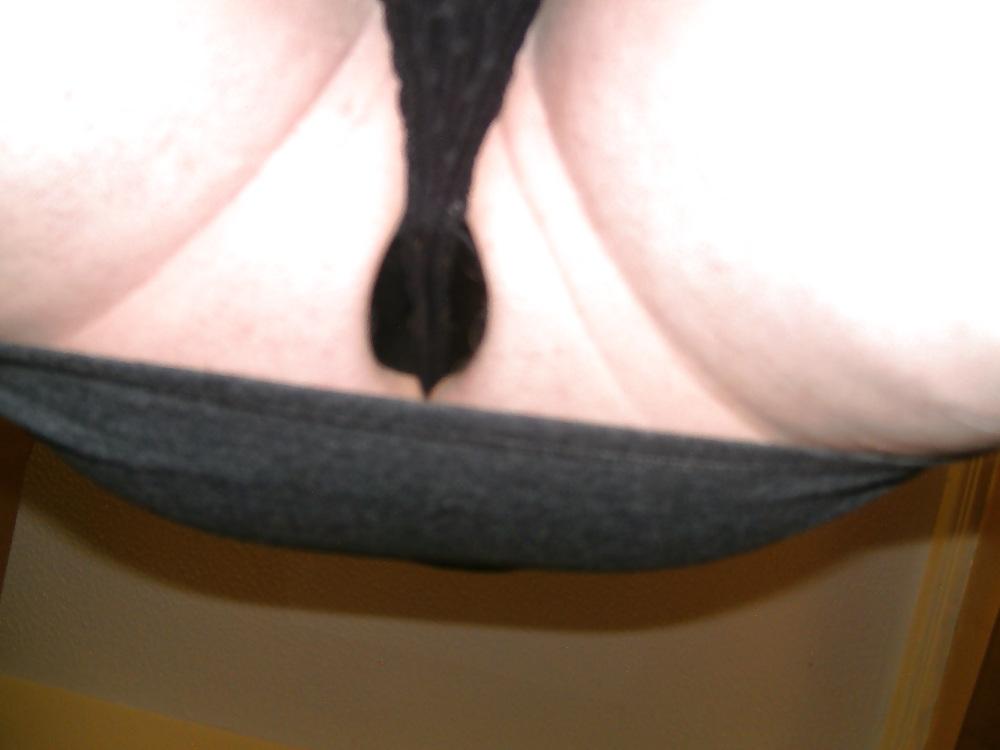 15P Cunt doing upskirt 