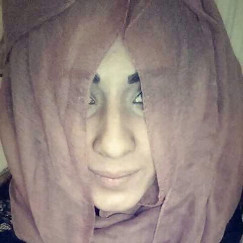 18P Hijab slut