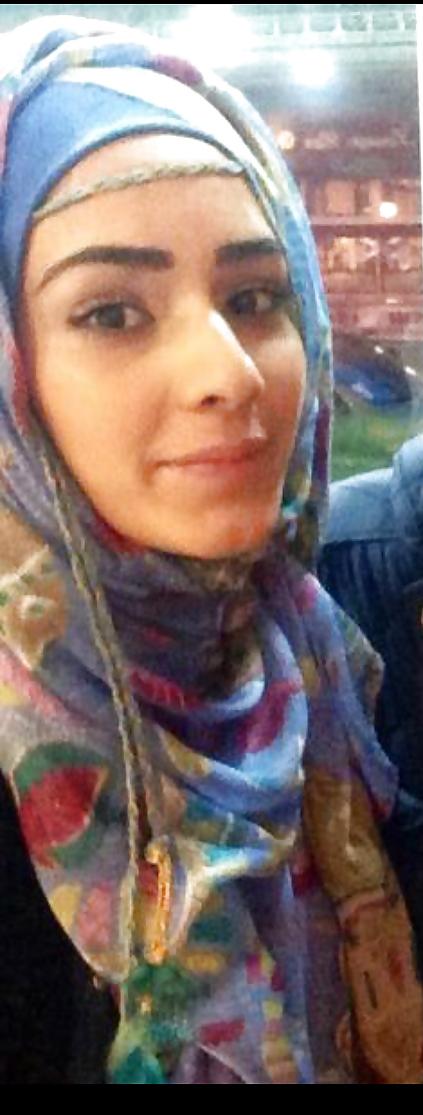 18P Hijab slut