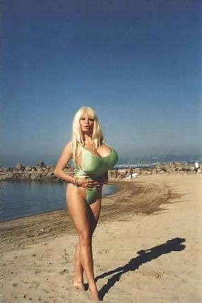 23P Huge fake tits in bikini
