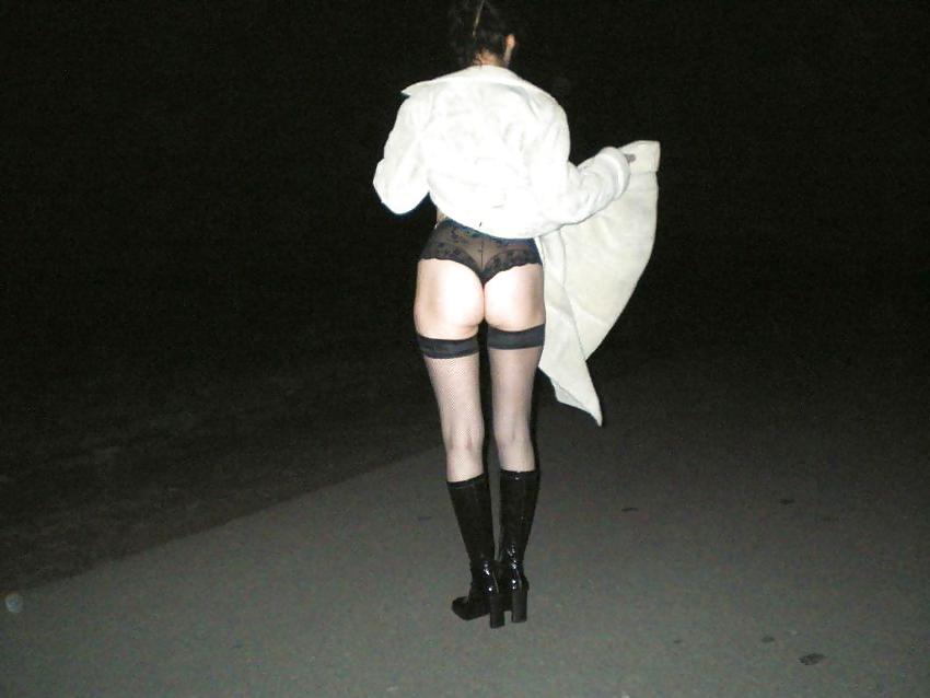 14P Milf Nude Outdoor 02